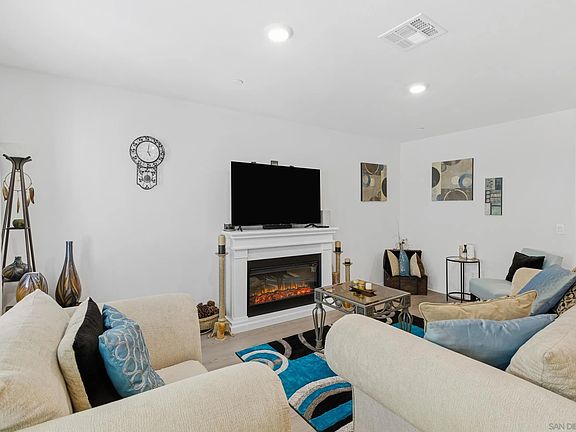 4th image of 28409 Oriole Way #1304