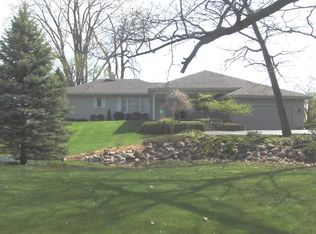 5650 Lakeshore Rd, Fort Gratiot, MI 48059