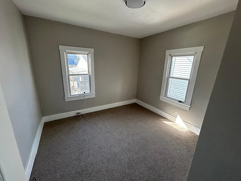 310 W Kenton St — Photo 8