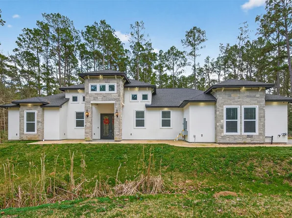 360 Dipping Vat Rd, Huntsville, TX 77340