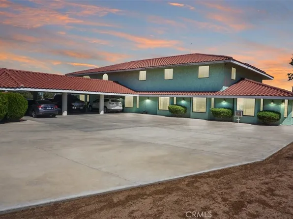8229 Bandicoot Trl, Oak Hills, CA 92344