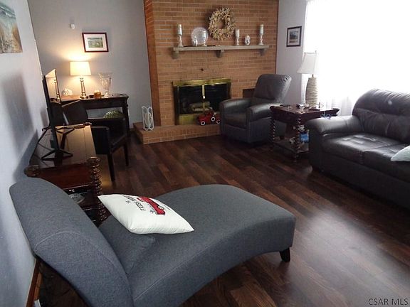 4th image of 1168 Club Dr