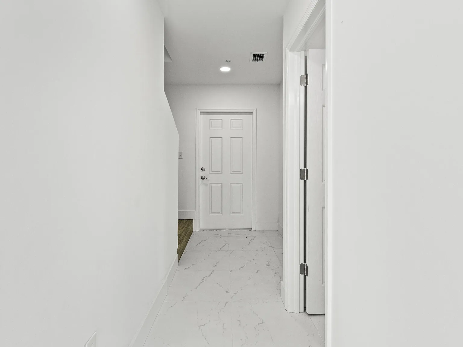 4498 SW Port Street Lucie Blvd — Photo 4