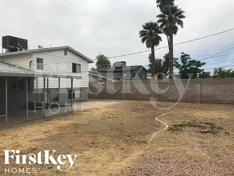 514 E Taylor St — Photo 19