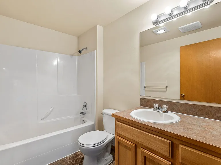 The Perfect Blend of Recreation and Relaxation at Fairway Oaks — Photo 66