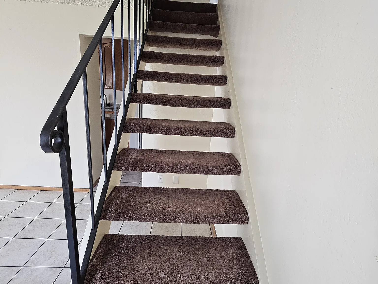 3 bed, 1.5 bath, 1130 sqft, $3,500 — Photo 3