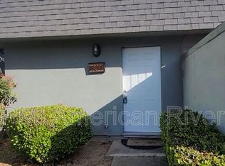 8629 La Riviera Dr APT D, Sacramento, CA