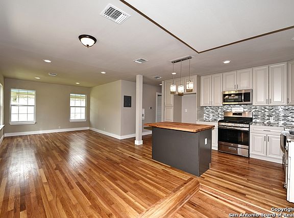 4th image of 418 Linda Dr