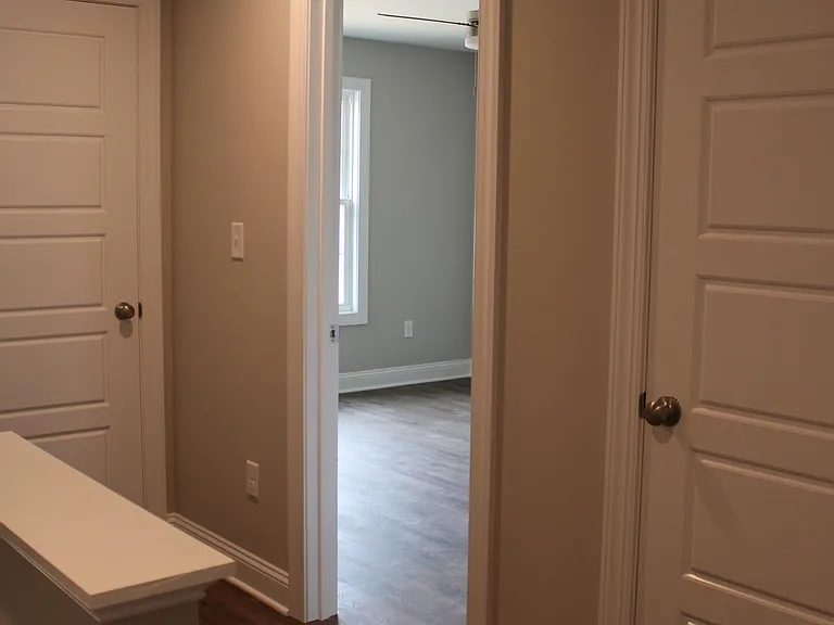 420 Market Ave #420 — Photo 8