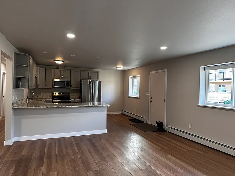221 E 12th Ave #15 — Photo 5