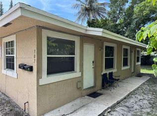 707 SW 6th St #2, Dania, FL 33004