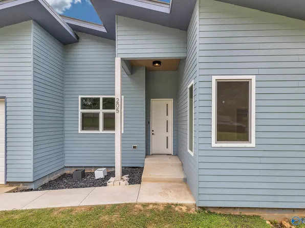 205 Stella Dr, Madison, AL 35758