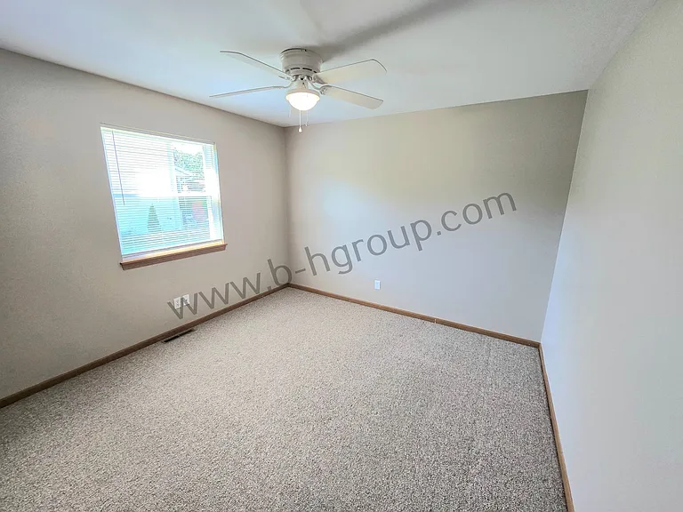 8845 17th Ave — Photo 13