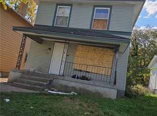 152 E Parkwood Dr, Dayton, OH 45405