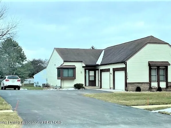 1109 Sunview Dr, Saint Johns, MI 48879