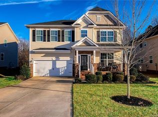 440 Castlebury Ct, Lake Wylie, SC 29710