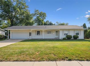 266 Tomahawk Trl SE, Cedar Rapids, IA 52403