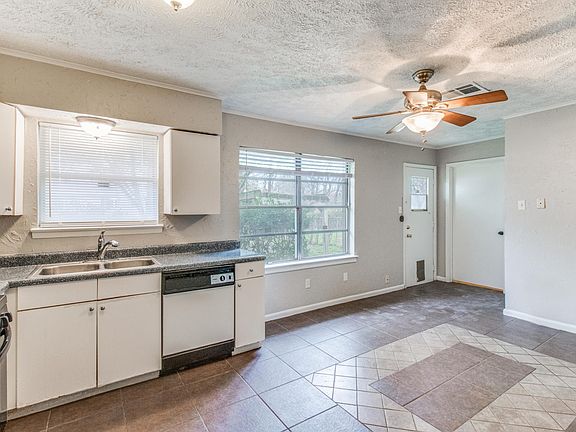 4th image of 1724 Alta Vista St
