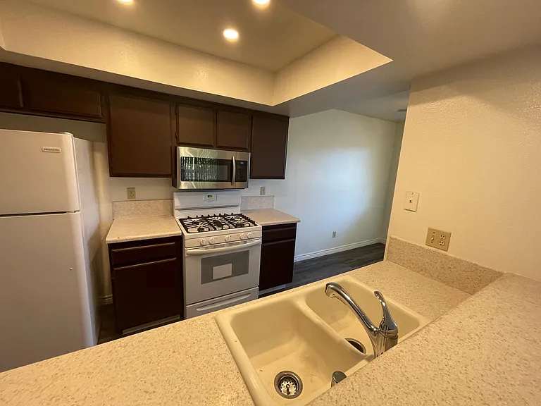 9322 Twin Trails Dr #103 — Photo 17