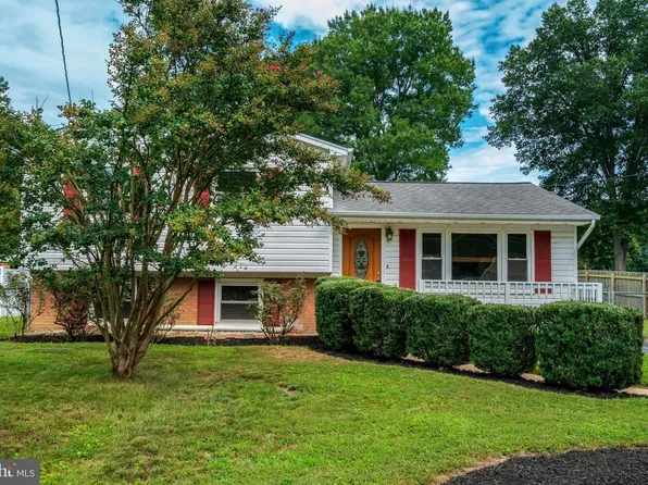 8009 Noel St, Alexandria, VA 22309