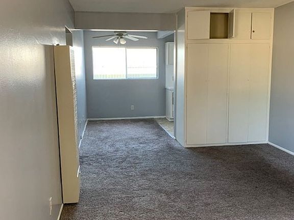 5th image of 230 E Ivy Ave #3