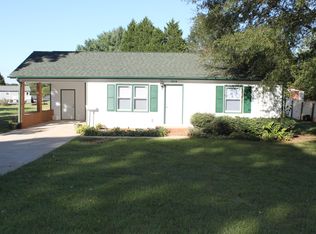 4228 River Rd, Hickory, NC 28602