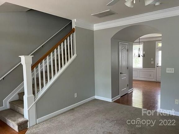 2nd image of 119 Quarter Ln