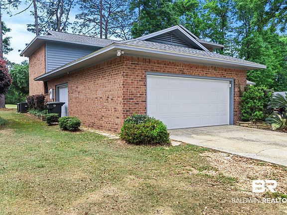 2nd image of 503 Ridgewood Dr