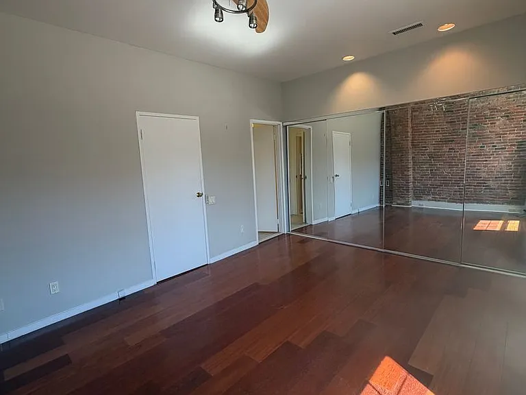102 Church St #404 — Photo 8