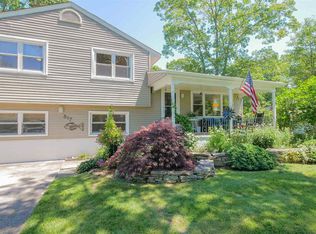 517 Ridgewood Dr, Northfield, NJ 08225