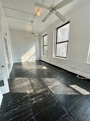 Rented by Dynamik Realty | media 6