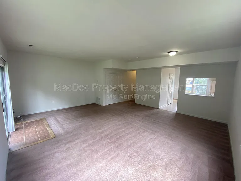 10910 Coreys Way — Photo 10