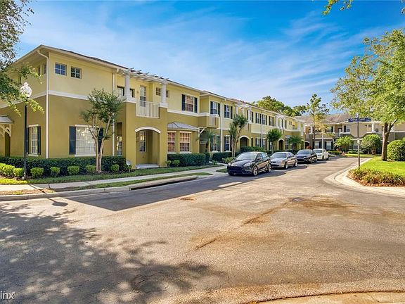 3rd image of 7447 Arlington Grove Cir