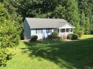 525 Hicks Dr, Bracey, VA 23919