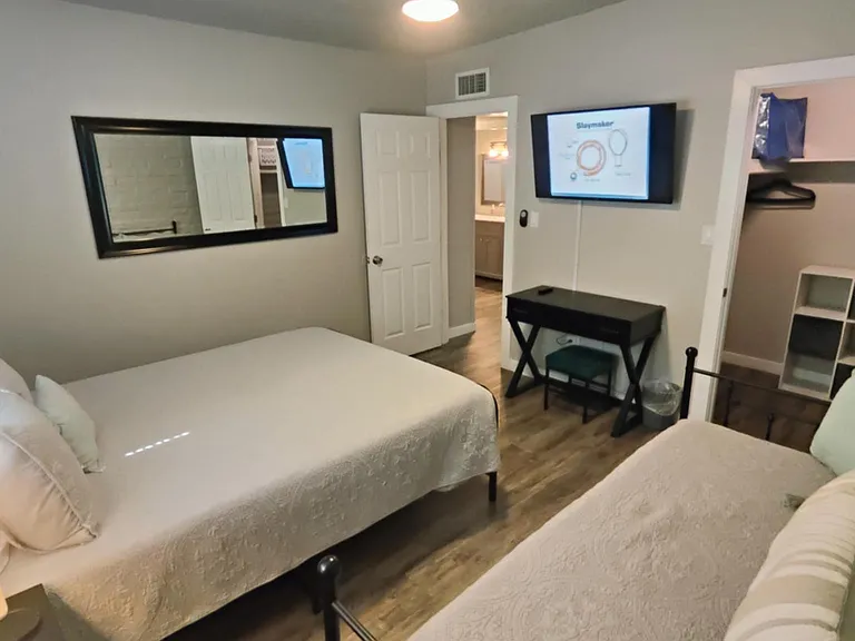 311 E Glenn St #311 — Photo 17