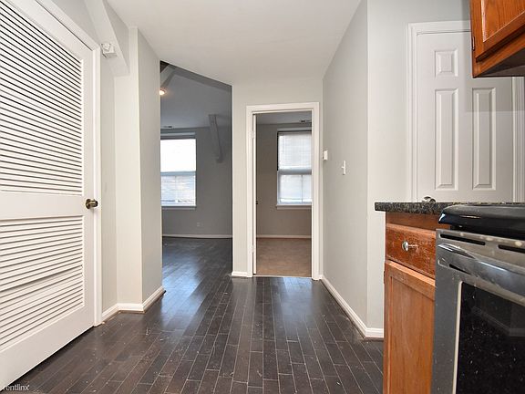 2419 Greenmount Avenue Apt. 9 Hallway