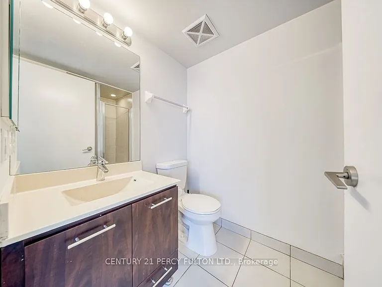 125 Village Green Sq #3105 — Photo 18