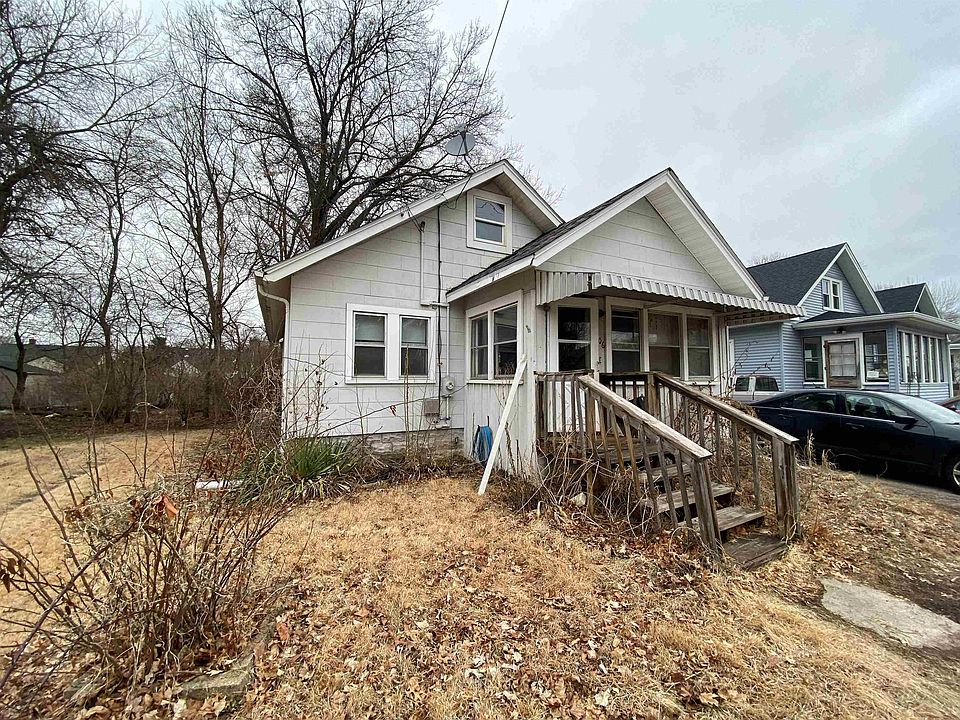 1st image of 306 River Ln