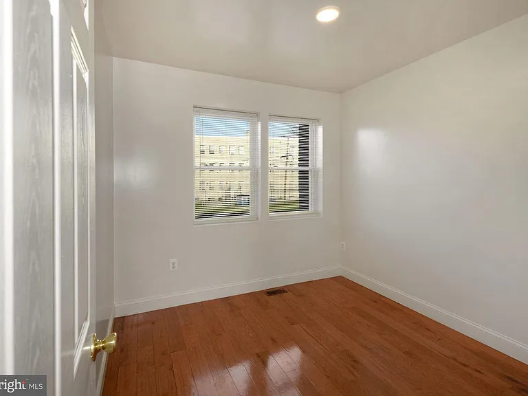 212 Orange St SE #2 — Photo 1