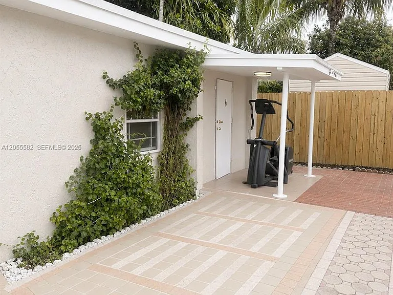 2021 SW 57th Ct #1 — Photo 2