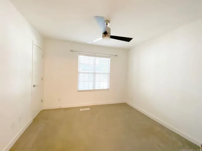 1537 Briar Creek Rd #B — Photo 7