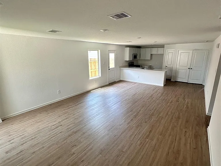 1518 San Sebastien Dr — Photo 10