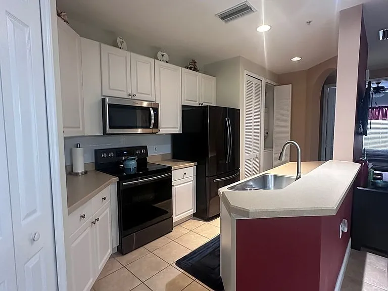 1345 Sweetwater Cv #203 — Photo 9