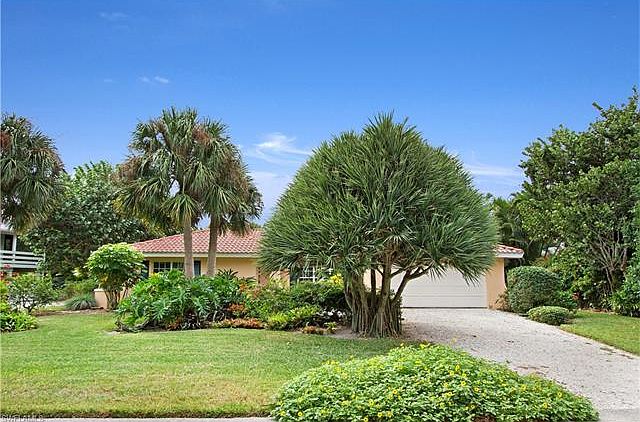 1st image of 608 Boulder Dr