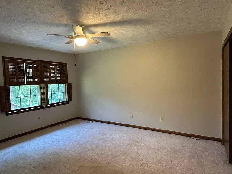 504 Stoney Brook Dr SW — Photo 20