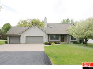 3498 Charlie Anna Dr, Oshkosh, WI 54904