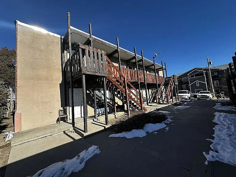 1230 Winona Ct #4 — Photo 2