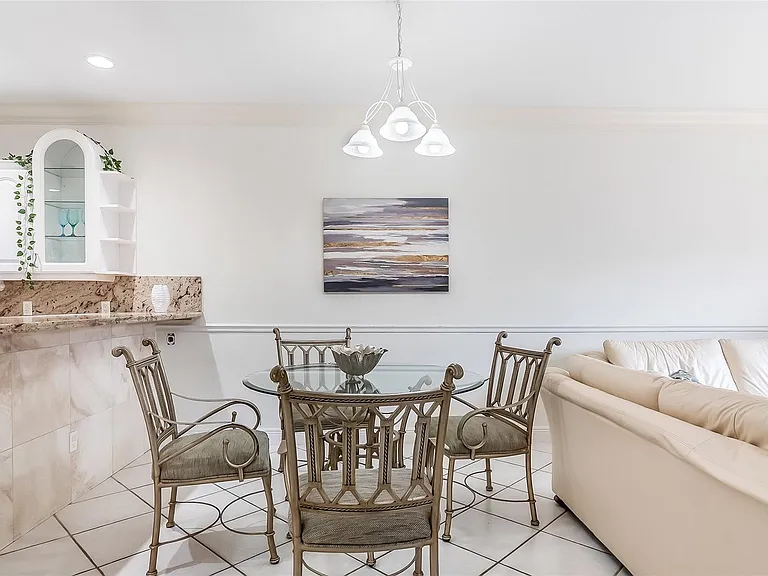512 S Ocean Blvd — Photo 10