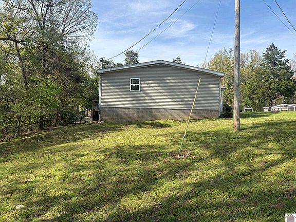 3rd image of 243 Washburn Rd