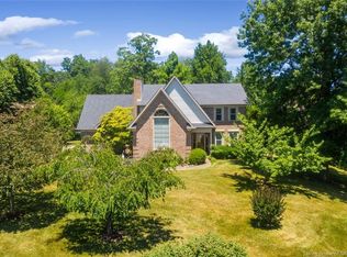 1009 Chapel Creek Trl, New Albany, IN 47150